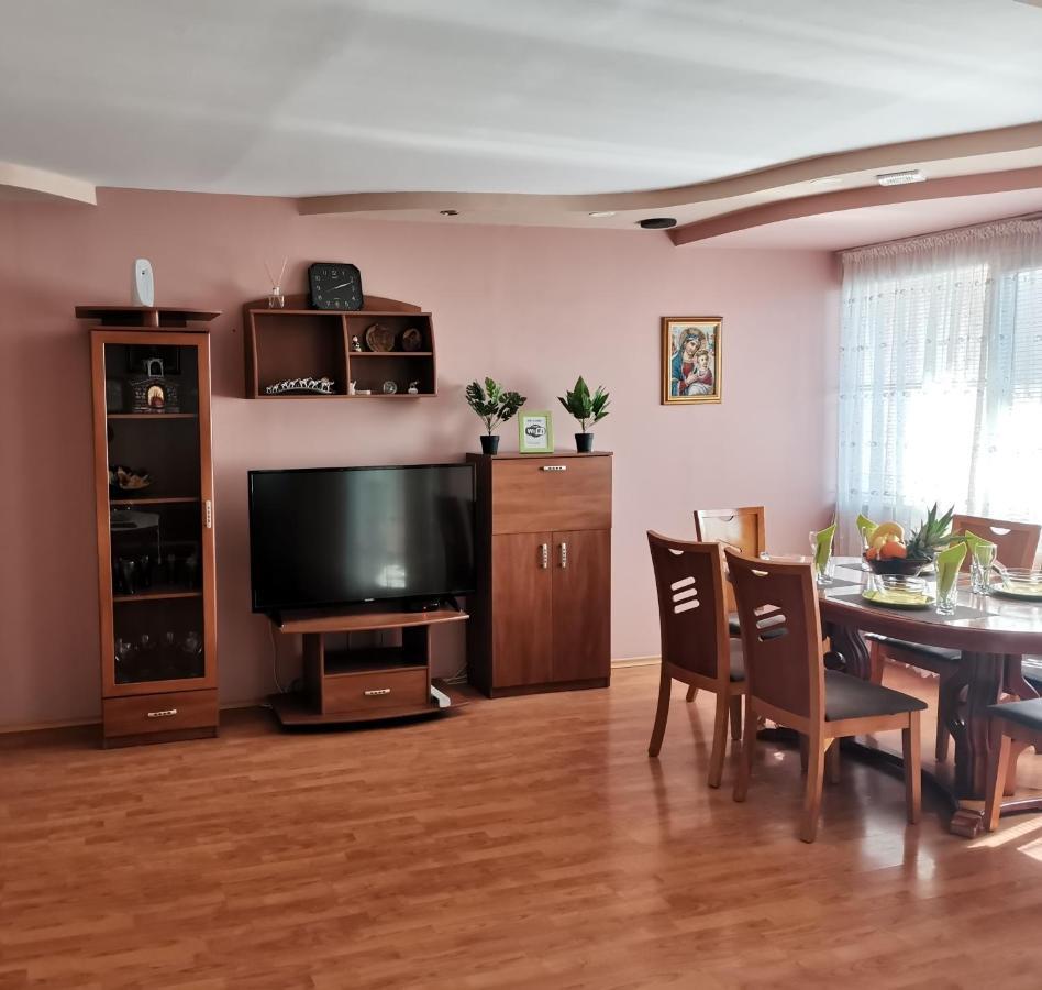 Central Apartment Targovishte Εξωτερικό φωτογραφία