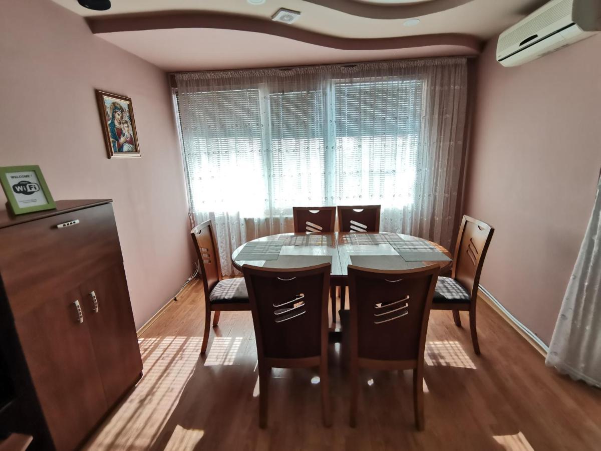 Central Apartment Targovishte Εξωτερικό φωτογραφία