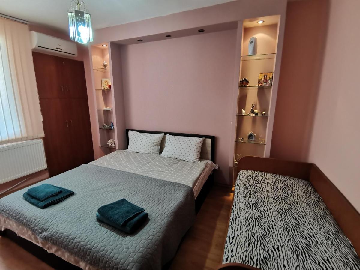 Central Apartment Targovishte Εξωτερικό φωτογραφία